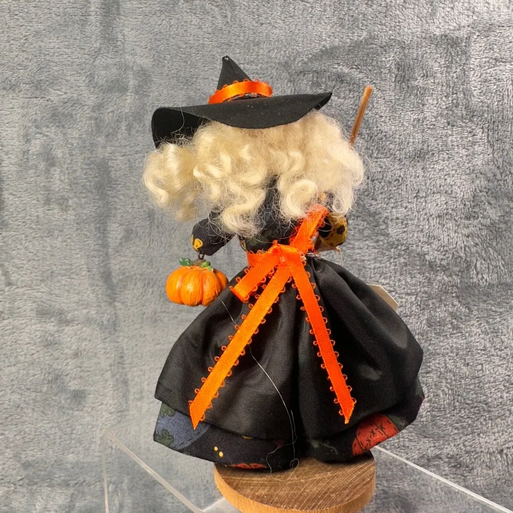 Handmade‎ Halloween Witch Doll on Wood Base Broom Pumpkin Signed Annette